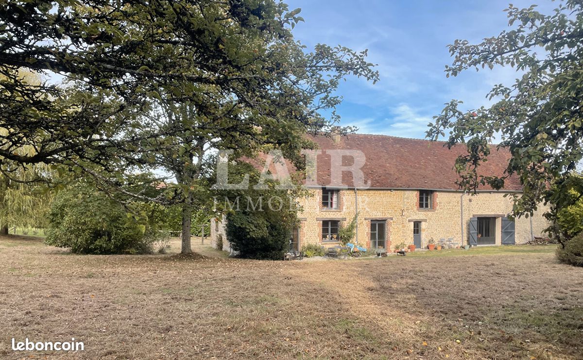 Maison 8 pièces 298 m² · à Mortagne-au-Perche · 298 m² · 399 000 €