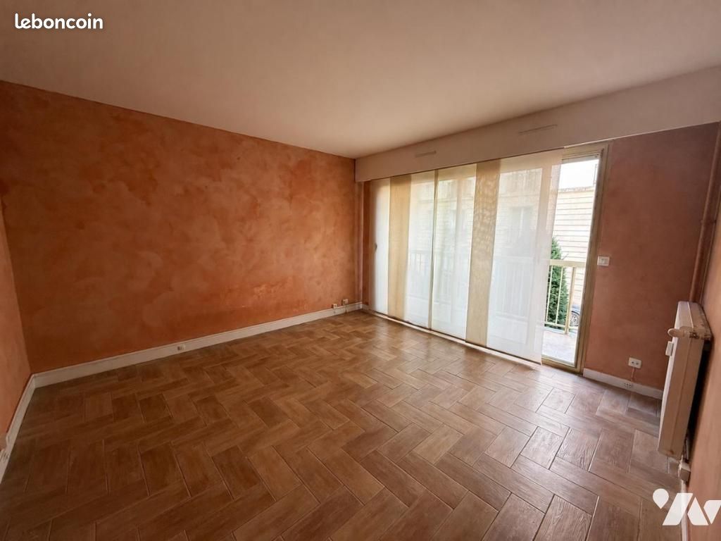 Appartement 1 pièce 28 m² · à Paris · 28 m² · 349 000 €