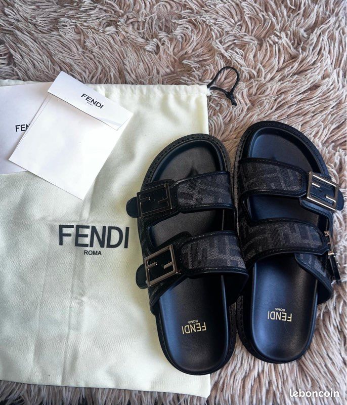 Sandales claquettes fendi femme taille 38 noir Chaussures