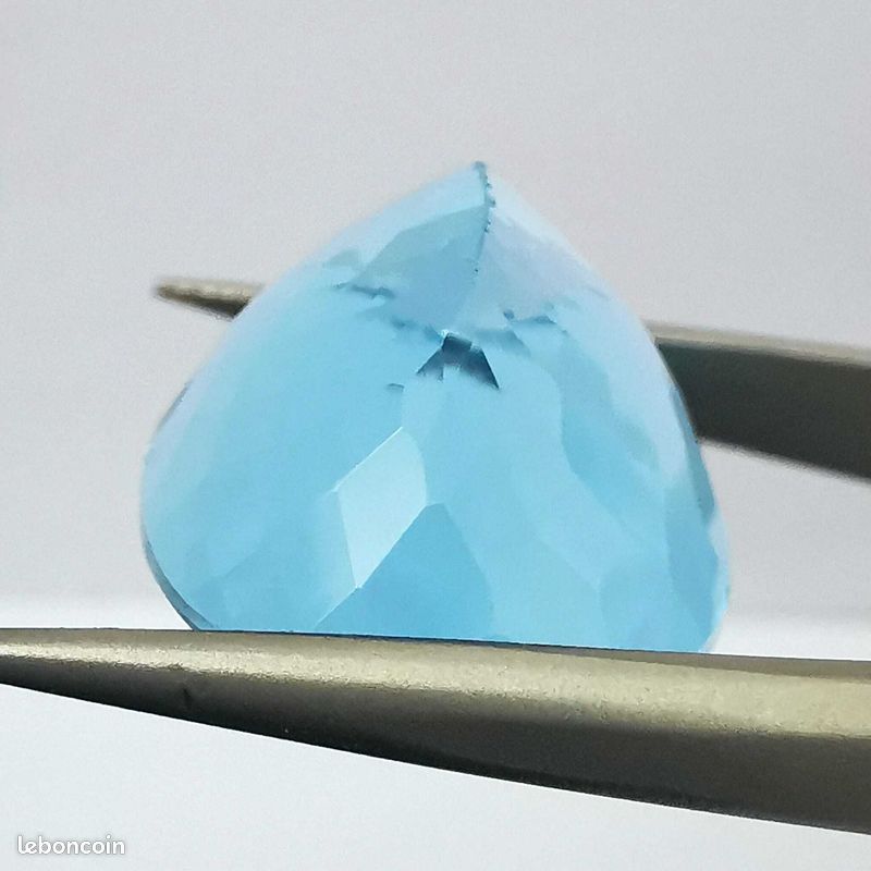 Topaze naturelle bleu suisse 35.77 ct certifiée ALGT (image 10)
