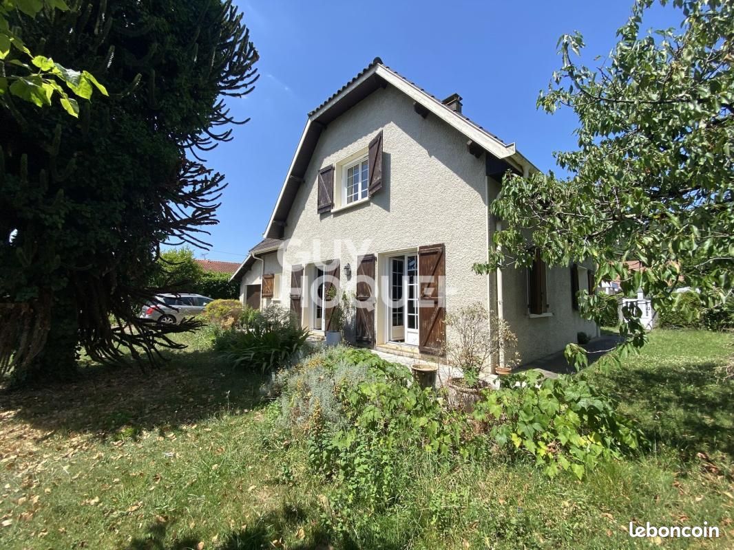 Maison 5 pièces 146 m² · à Lescar · 146 m² · 290 000 €