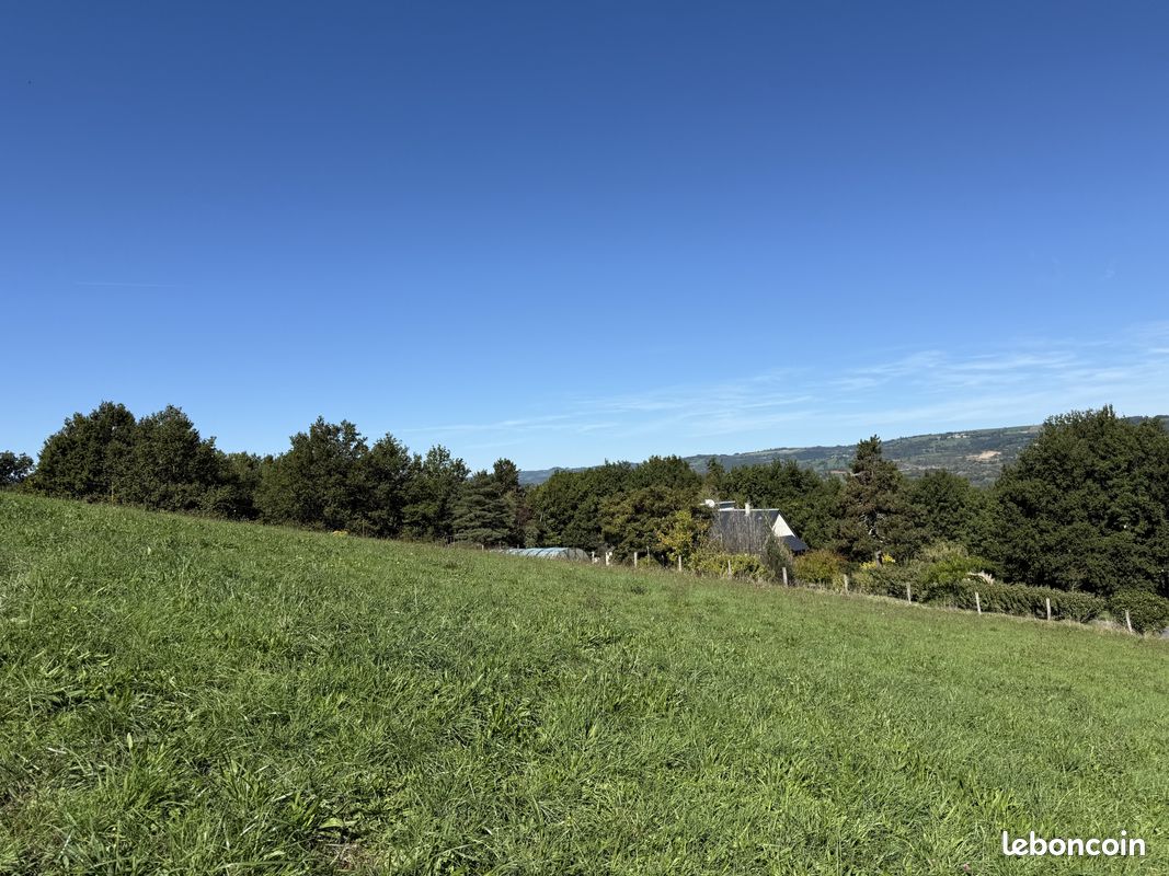 Terrain 1113 m² · à Espalion · 1 113 m² · 43 400 €
