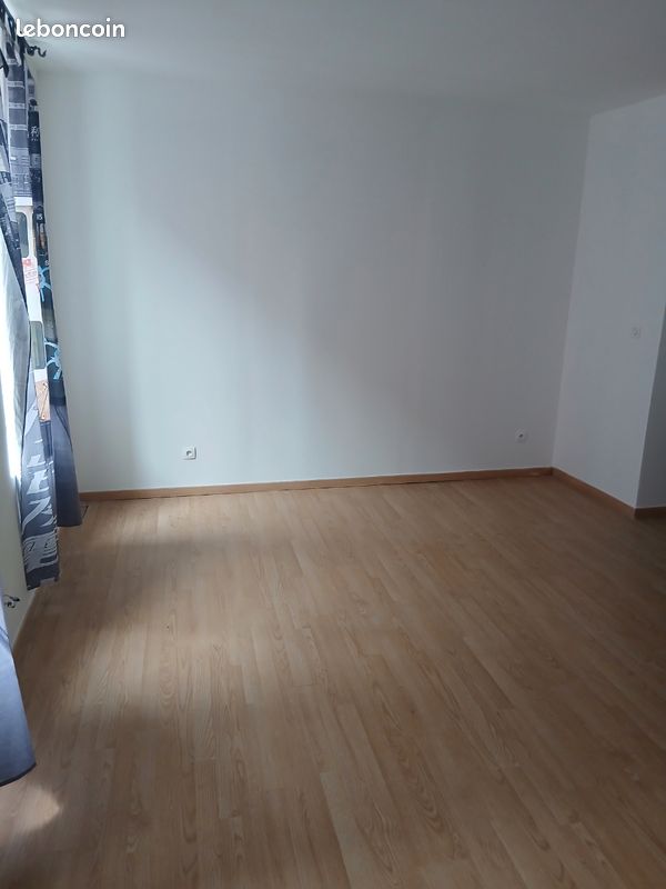Immeuble 10 pièces 140 m² · à Lille · 140 m² · 300 000 €