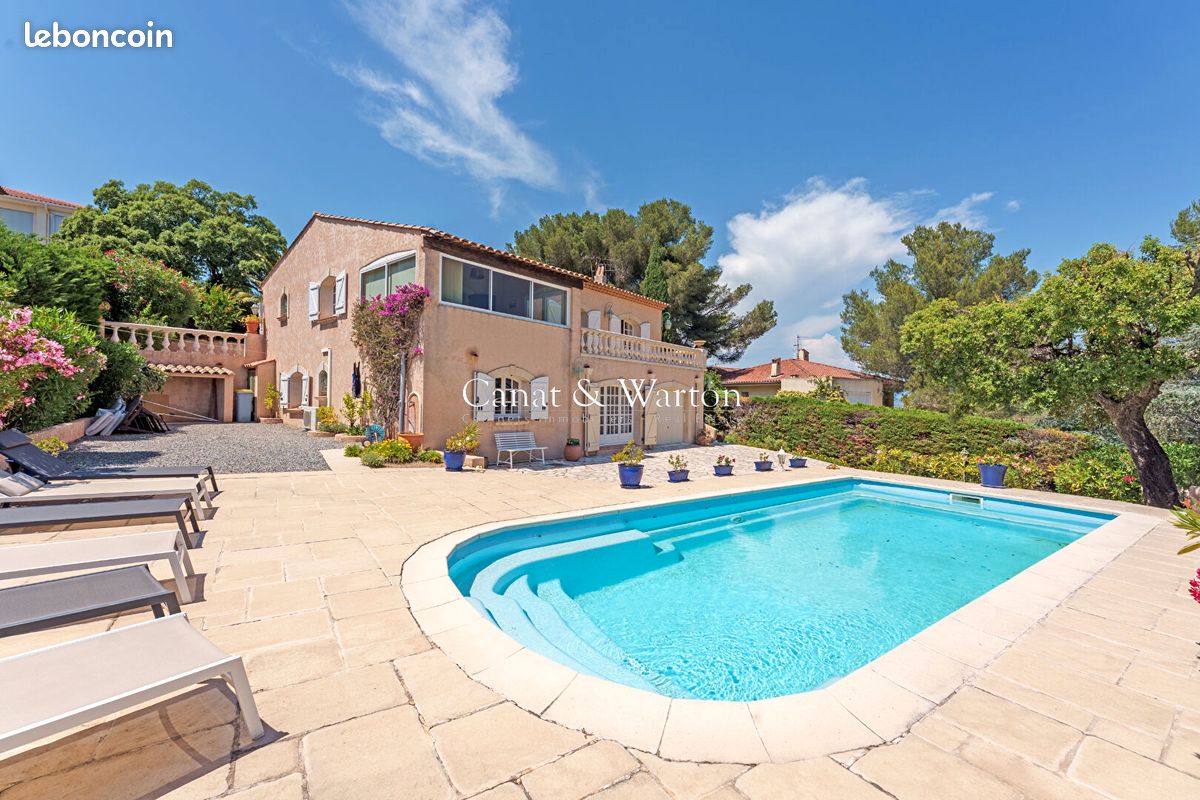 Maison 5 pièces 203 m² · à Fréjus · 203 m² · 980 000 €