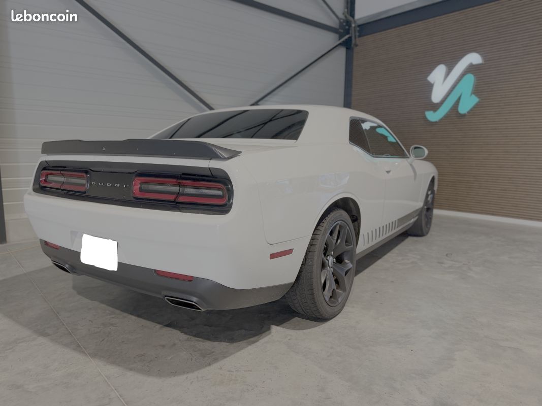 Dodge Challenger SXT - 3.6 V6 - 309 cv - 2016 - Caméra de recul - Intérieur cuir - E85 Ethanol - FR (image 5)