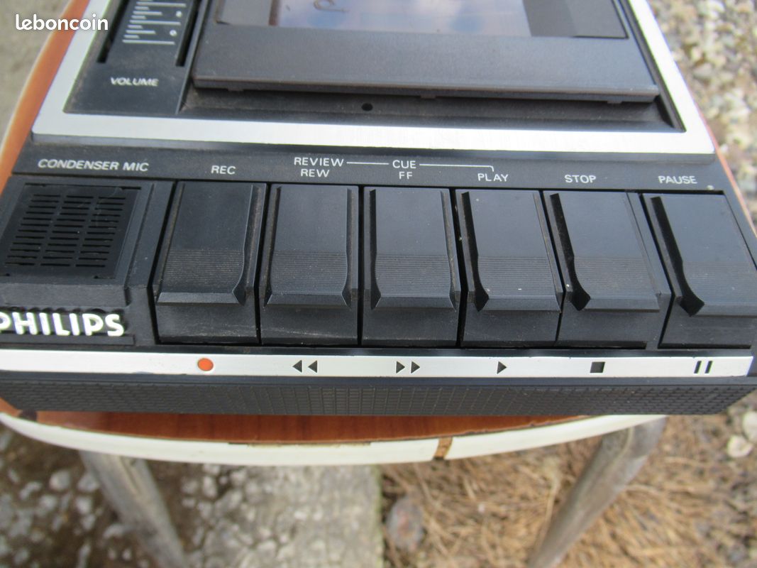 VENDS lecteur de cassettes (image 1)
