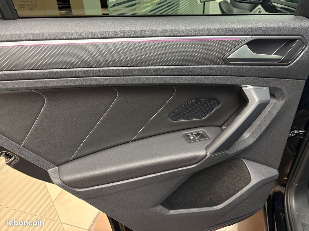 VOLKSWAGEN Tiguan 1.4 eHybrid 245ch DSG6 R-Line Exclusive (image 27)
