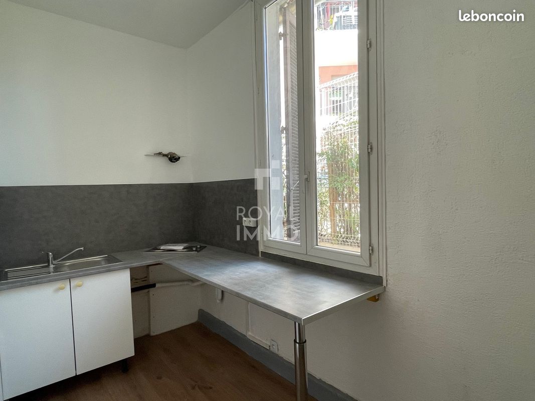 Appartement 1 pièce 25 m² · à Toulon · 25 m² · 405 €/mois