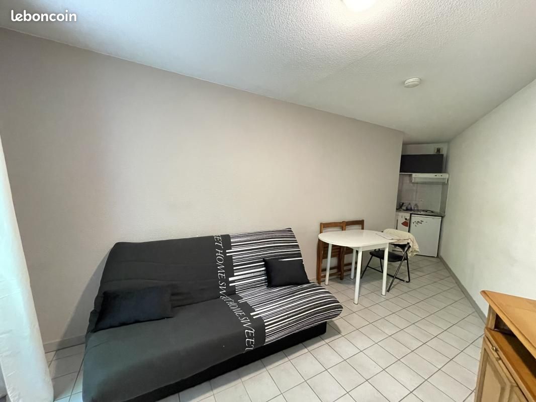 Appartement 1 pièce 18 m² · à Grenoble · 18 m² · 403 €