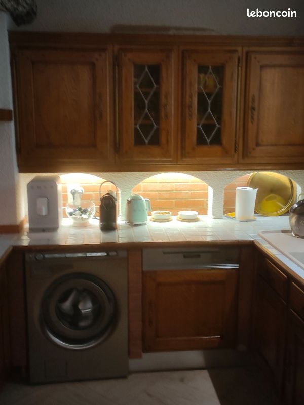 À VENDRE : Cuisine complète avec électroménagers – 2 200 (ou à la pièce) (image 7)