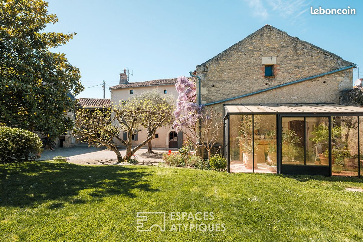 Maison 10 pièces 325 m² · à Thouars · 325 m² · 399 000 €