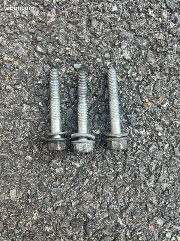 Vis support moteur supérieur Twingo 1 (image 2)