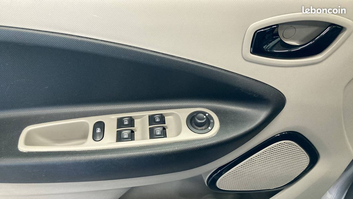Renault zoe intens (image 16)