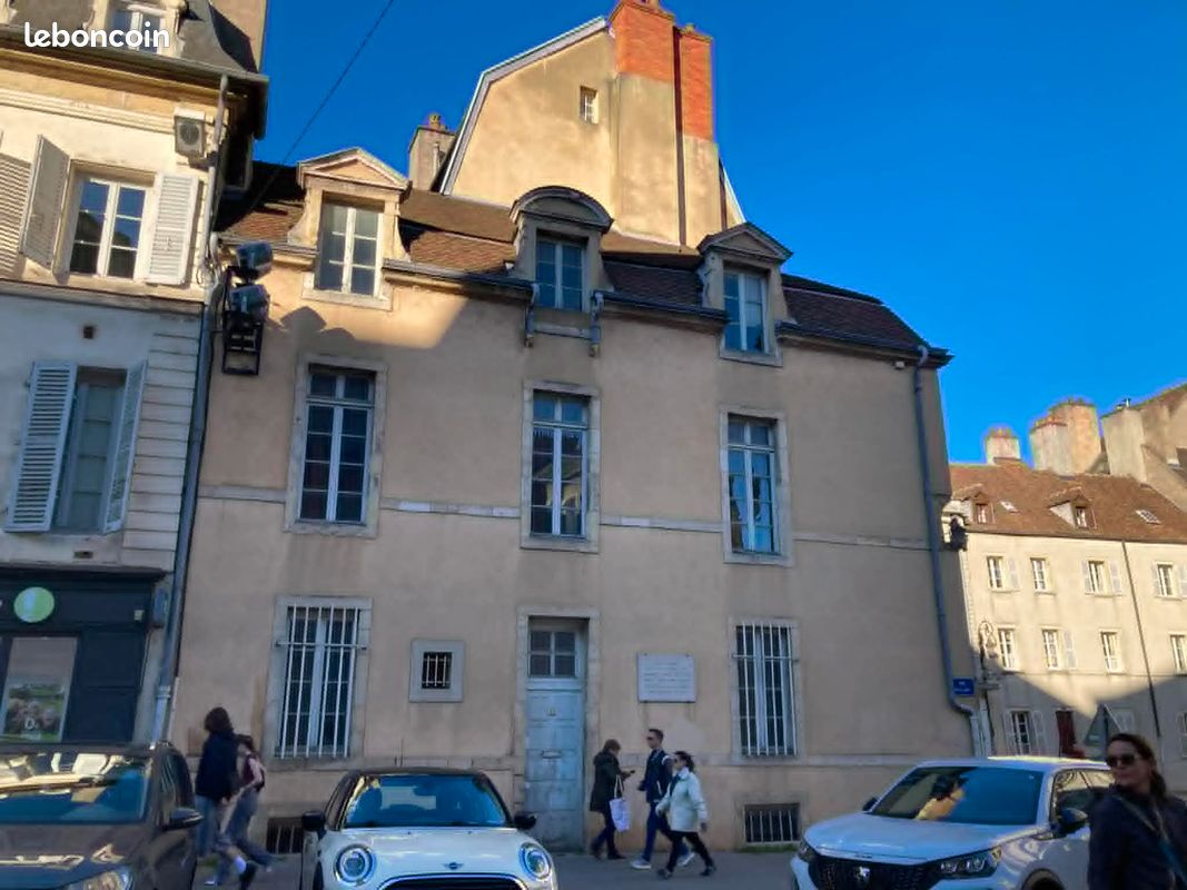 Maison 6 pièces 130 m² · à Dijon · 130 m² · 185 000 €