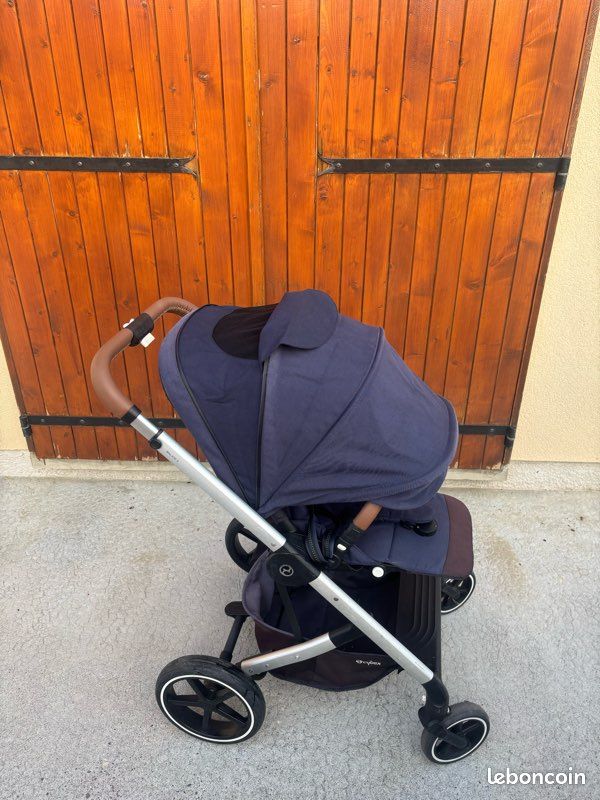 Poussette Cybex Balios S – Très bon état – Bleu marine (image 1)