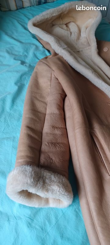 Manteau de femme en cuir (image 2)