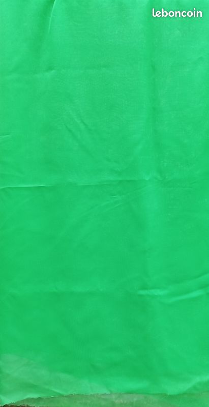 Coupon tissu voilage vert 100 x 270 cm (image 1)