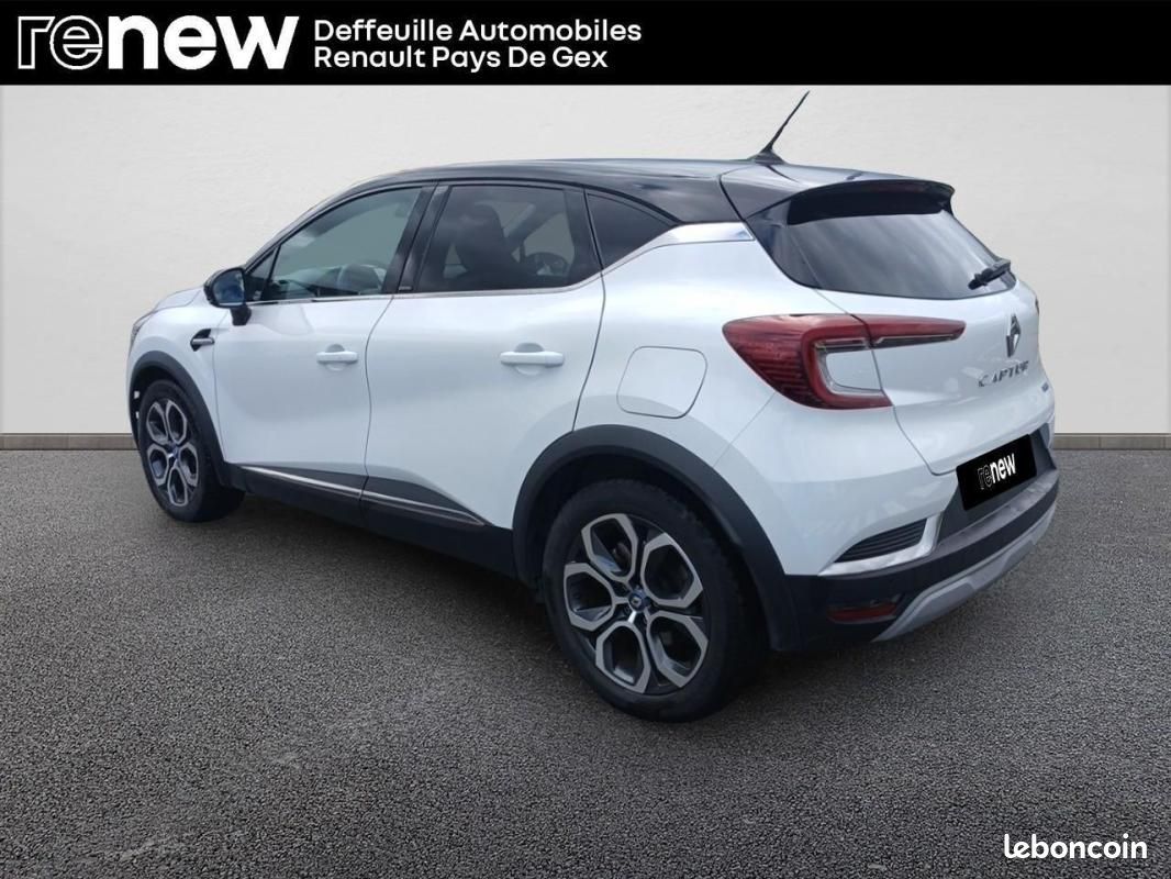 Renault Captur E-Tech Plug-in 160 Intens (image 3)