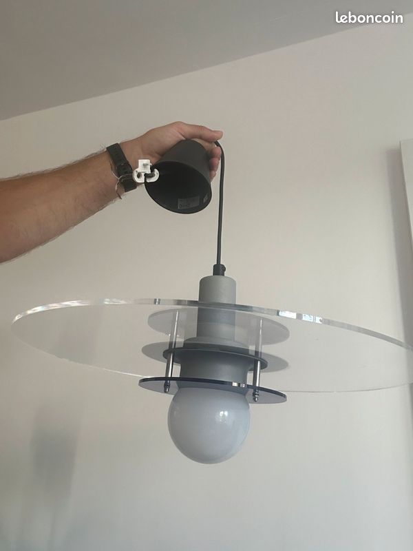 Suspension spatiale iconique IKEA bleue vintage