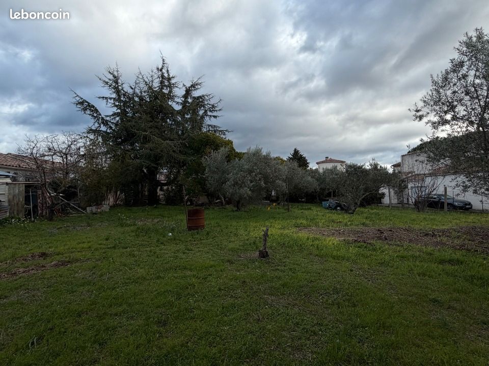Terrain 325 m² Saint Just · à Saint-Just · 170 000 €