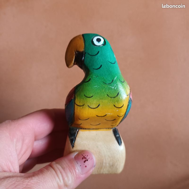Perroquet En Bois Jaune – Figurine Décoration Animal – Sans Marque