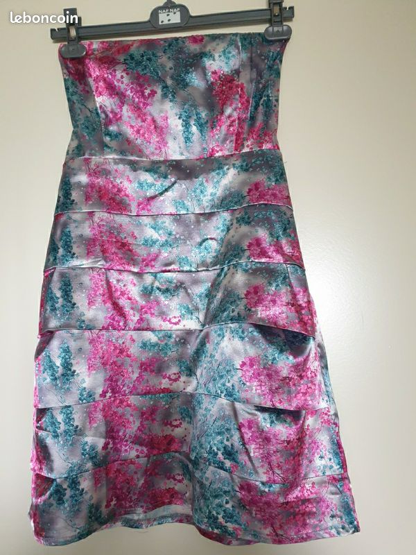 Robe Femme Smash Taille M Multicolore - Longueur Genou - Polyester - Neuf Avec étiquettes
