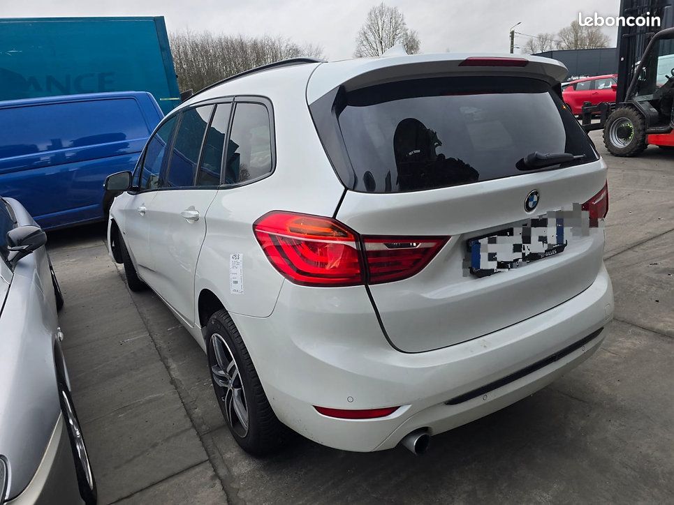 Bmw série 2 Gran tourer 216d F46 accidentée (image 1)