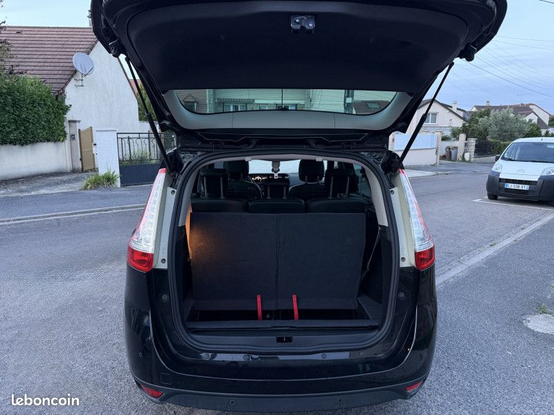 Renault GRAND SCENIC III 1.5 DCI 110CH ENERGY BOSE ECO² EURO6 7 PLACES 2015 (image 14)