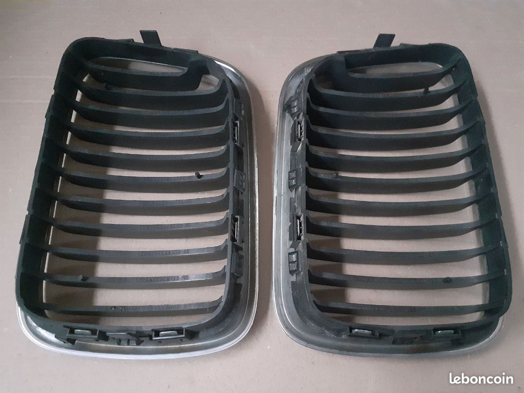 Grille de BMW 318i voir référence sur photo (image 2)