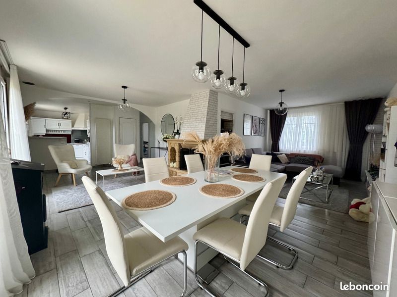 Maison 5 pièces 94 m² · à Écouflant · 94 m² · 288 800 €