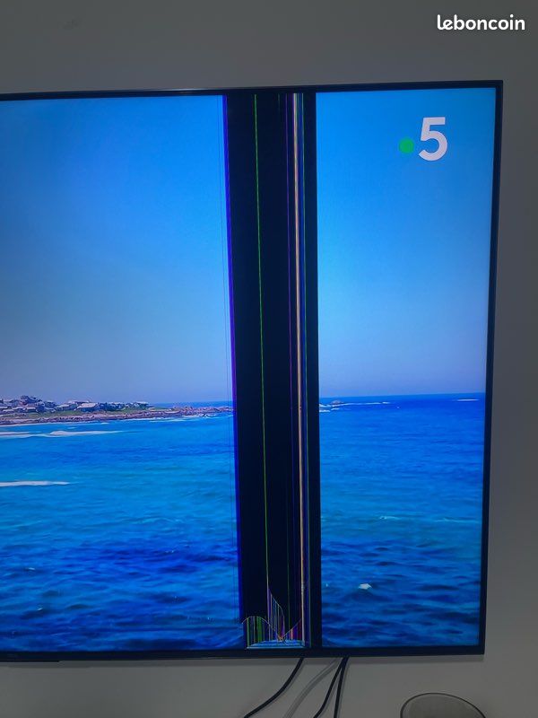 Télé TCL écran cassé (image 1)