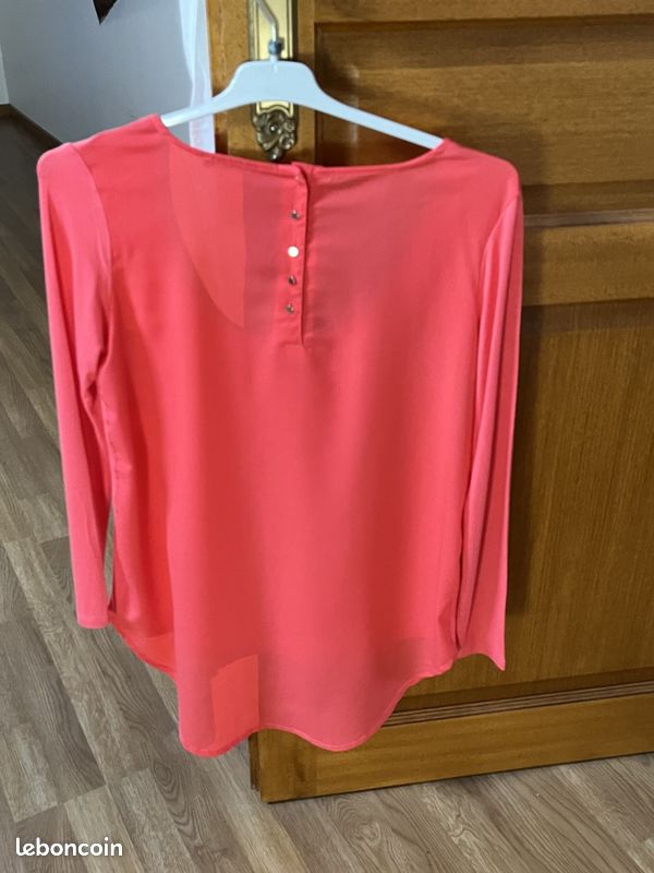 Débardeur Court Ligne A Suivre Taille 36 - Couleur Vieux Rose Avec Broderie - Occasion Très Bon état