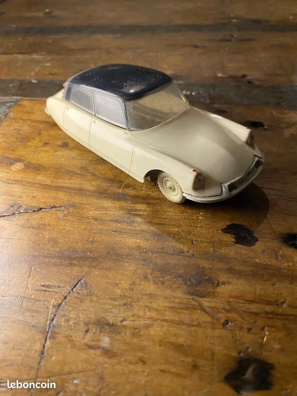 MINIALUXE Citroën DS-19 1/32 Vert Et Beige - Miniature Ancienne En Boîte