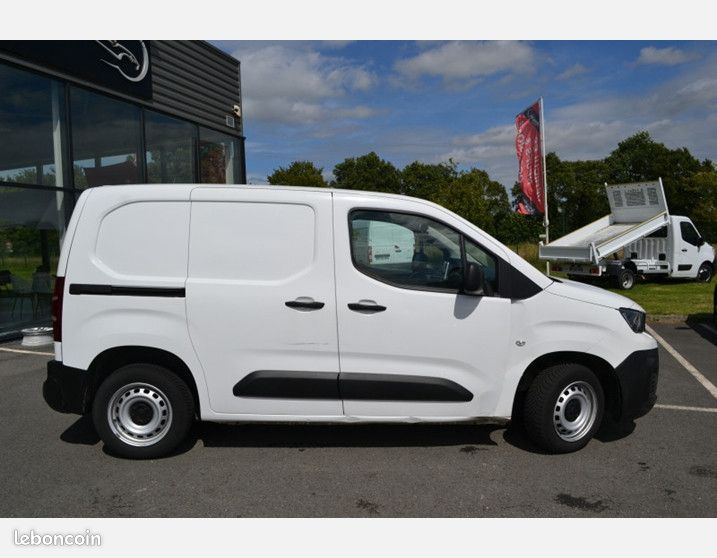 Peugeot PARTNER STANDARD 1000KG BLUEHDI 100CH S&S PREMIUM (image 3)