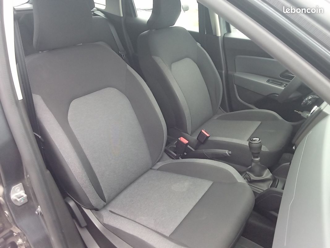 Dacia duster 0.9 tce 90 essential (image 13)