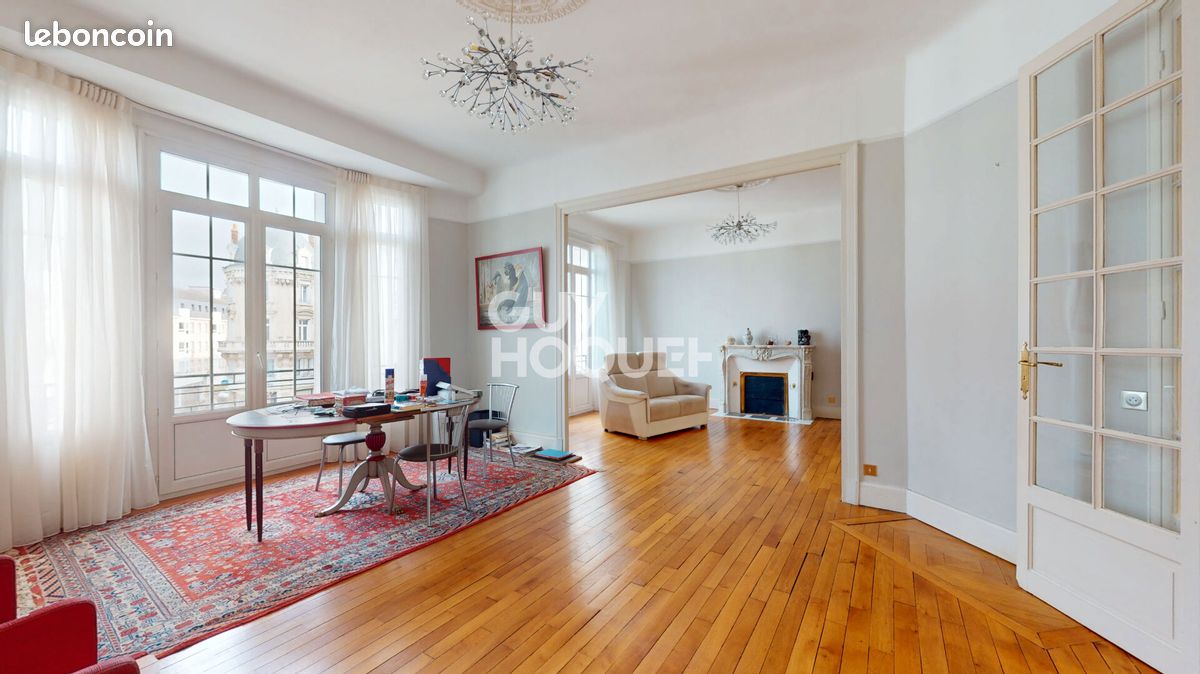 Appartement 5 pièces 147 m² · à Tours · 147 m² · 671 000 €