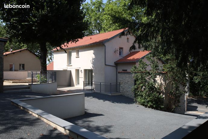 Appartement 5 pièces 87 m² · à Villefranche-de-Rouergue · 87 m² · 750 €/mois