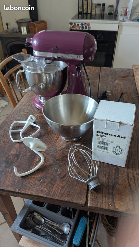 Robot KitchenAid avec accessoires (image 2)