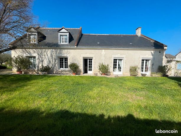 Maison 10 pièces 235 m²