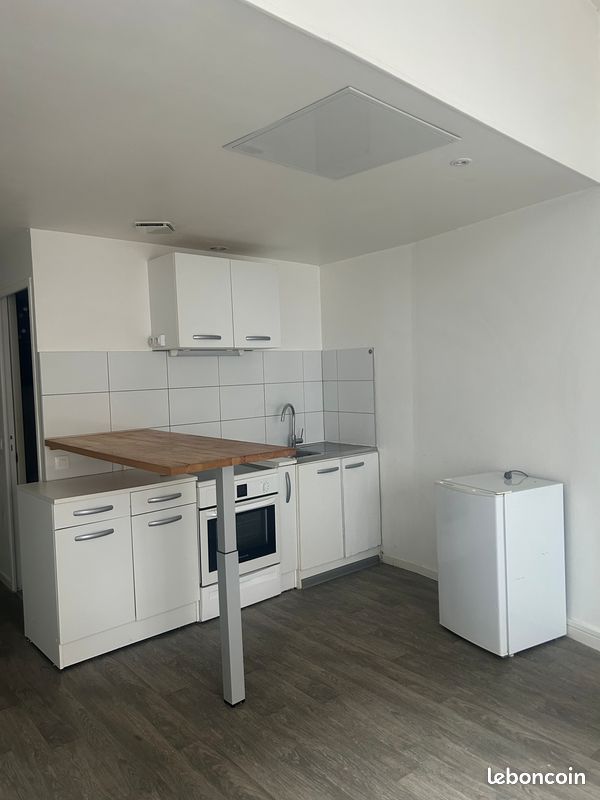 Appartement-1 pièce 24 m2-Bordeaux Capucins
