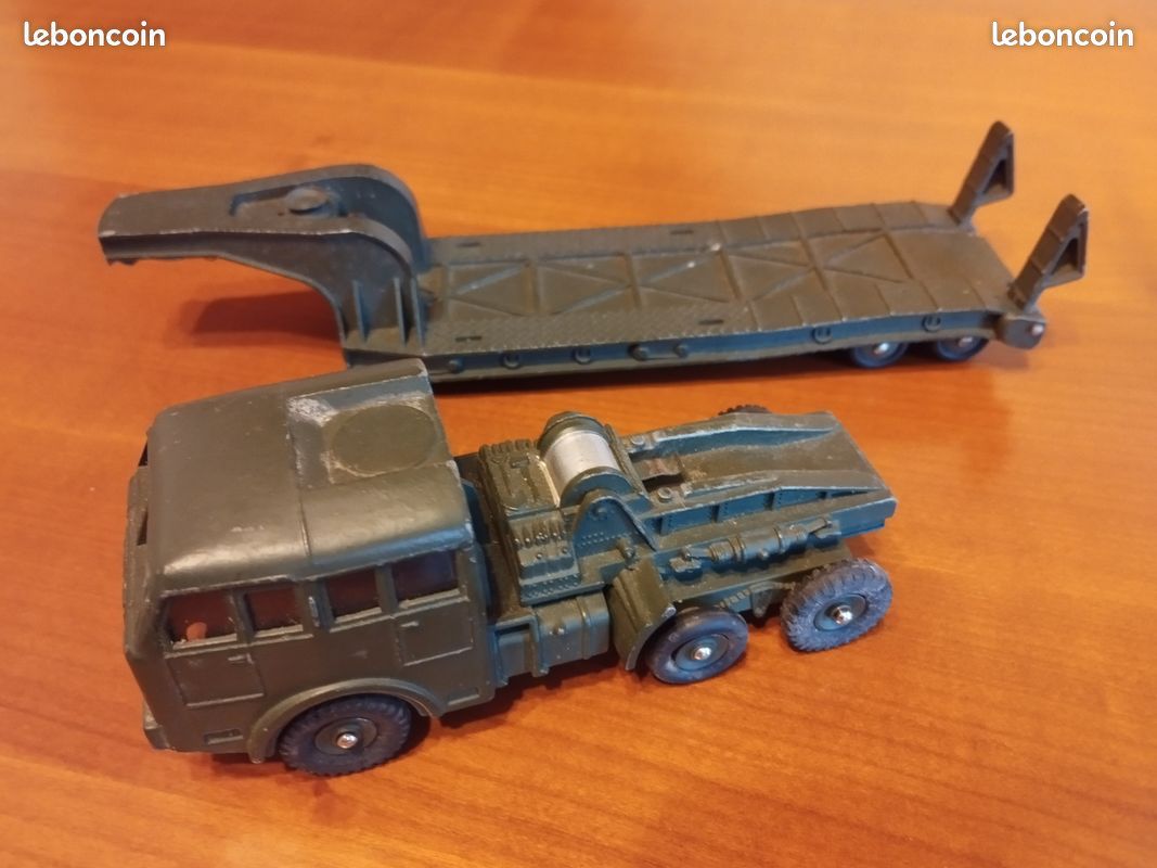 Dinky Toys Camion Berliet Porte-char Militaire - Métal - Collection - Très Bon état