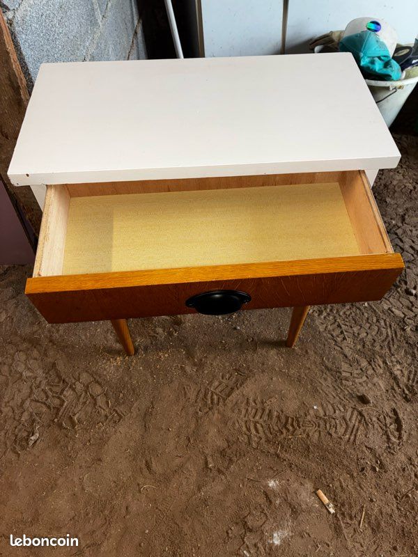 Table de chevet Vintage (image 2)