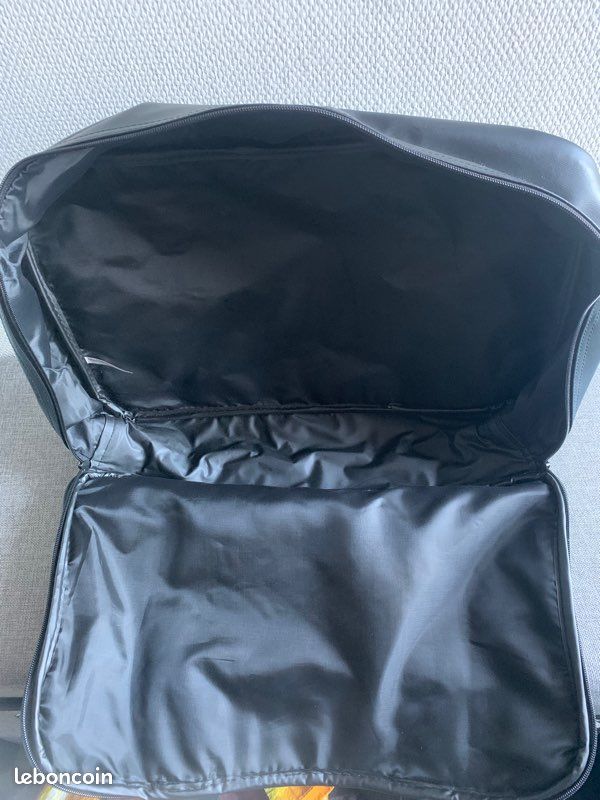 Sac De Voyage à Roulettes Beaugency En Cuir Véritable Noir, Fabrication Française