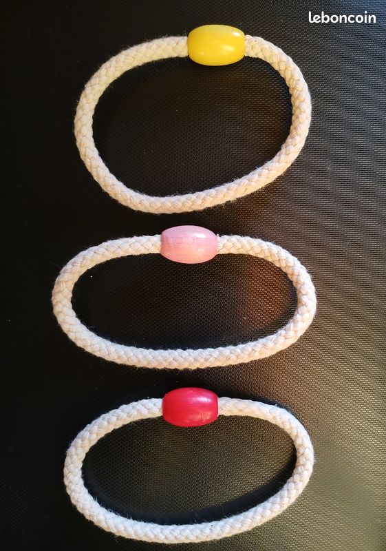 Lot de 3 bracelets de corde avec perle en bois (image 3)