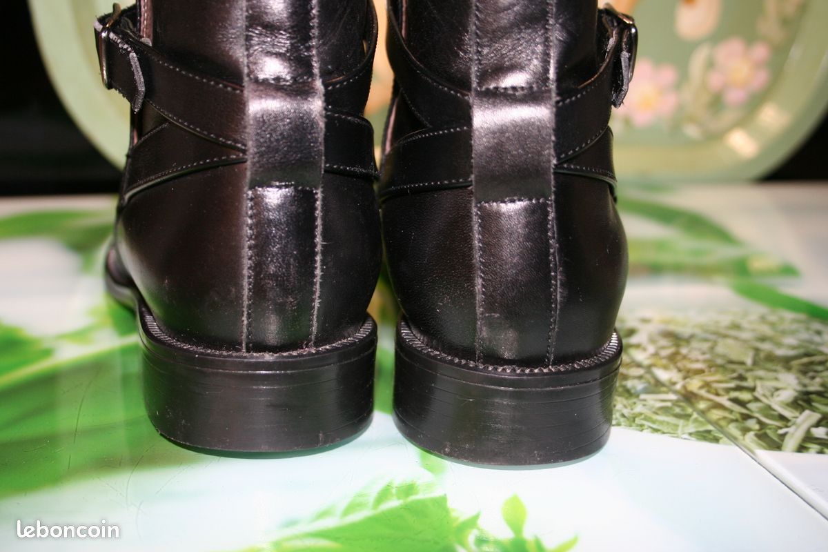 Bottines Noires En Cuir André Pointure 36 - Bottines Femmes élégantes Talon Moyen - Occasion En Très Bon état