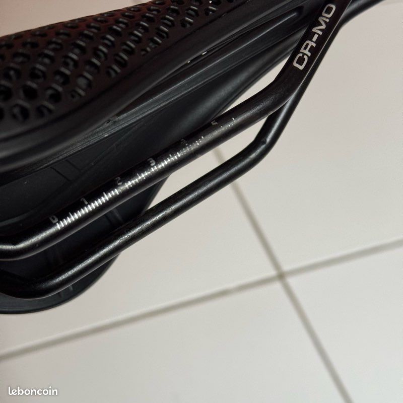 Selle De Vélo Imprimée 3D BUCKLOS - Carbone/nylon, Légère (180g), Pour VTT Et Route