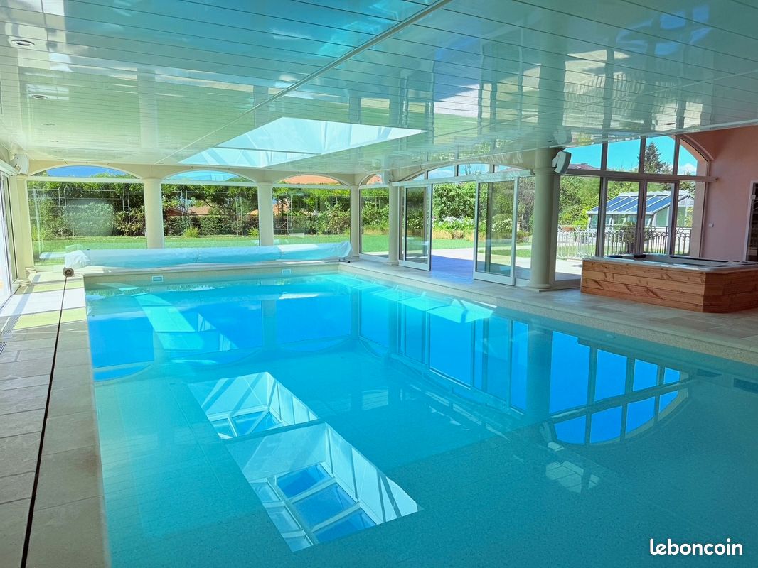 Maison 9 pièces 900 m² · à Messery · 900 m² · 4 700 000 €