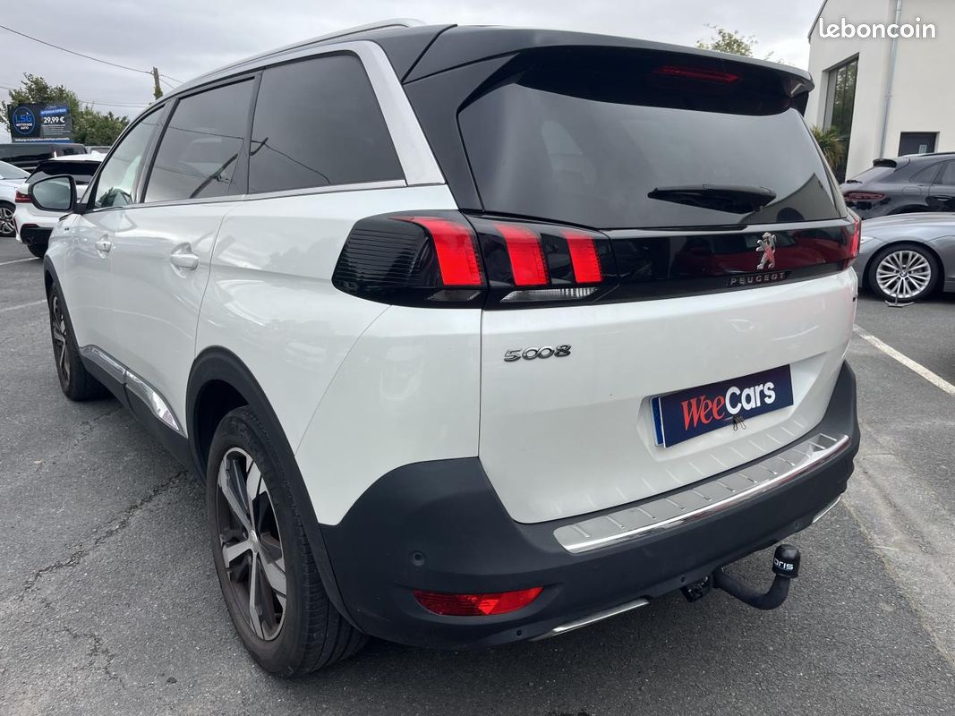 PEUGEOT 5008 1.6 PureTech 180ch S&S GT Line EAT8 - Suivi Peugeot/Sièges cuir électriques/T.O (image 19)