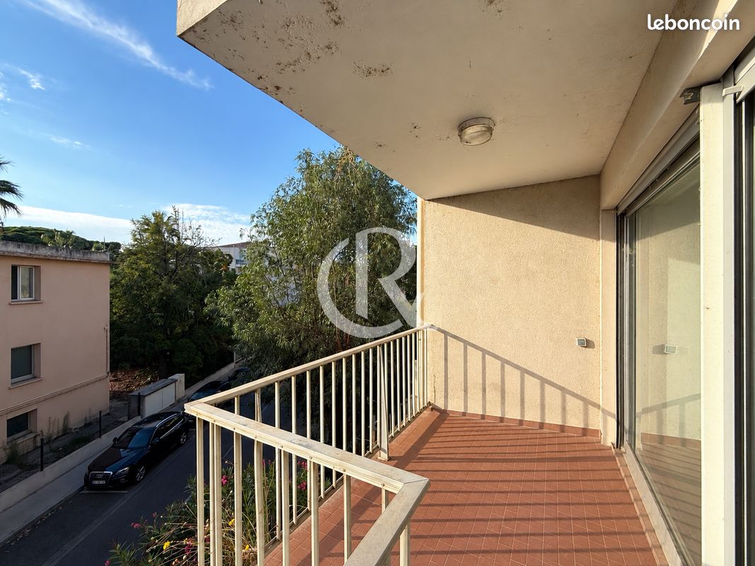 Appartement 1 pièce 31 m² · à Hyères · 31 m² · 149 800 €