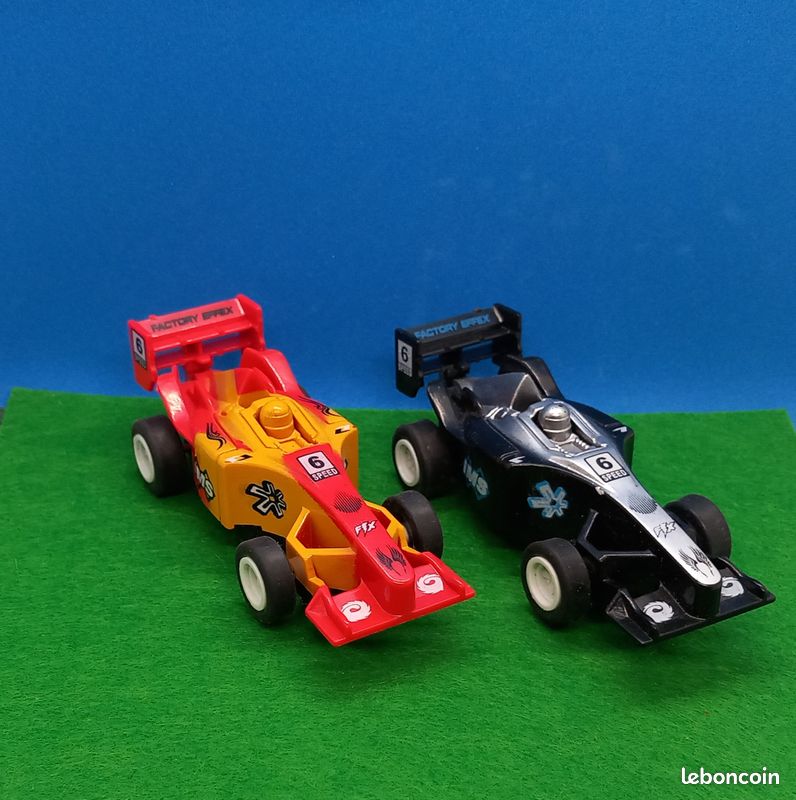 2 voitures de circuit 1/43 Formule 1 (image 1)